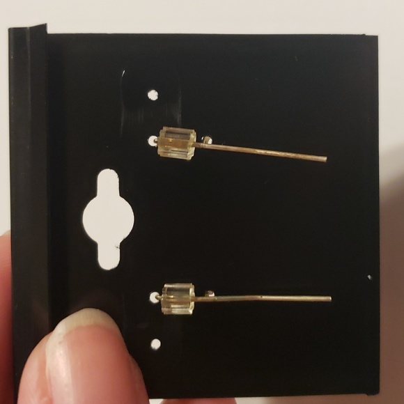 51. Gold and Brown Drop Earrings - Picture 3 of 5